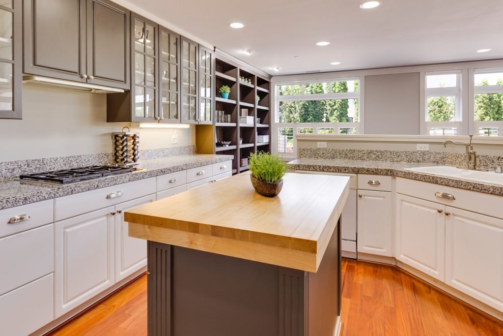 shacker cabinets for modern farmhouse kitchen